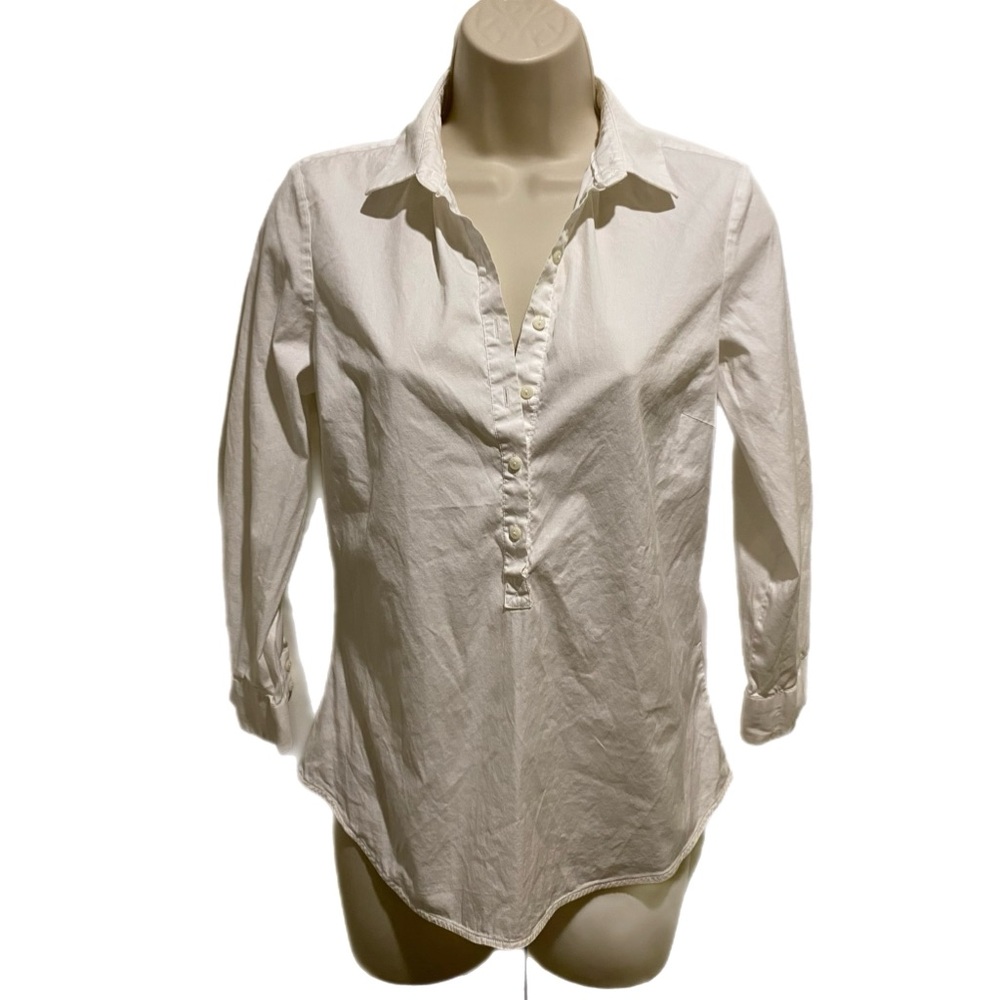 Zara women’s shirt, v neck, buttons down to the middle, white, size Small